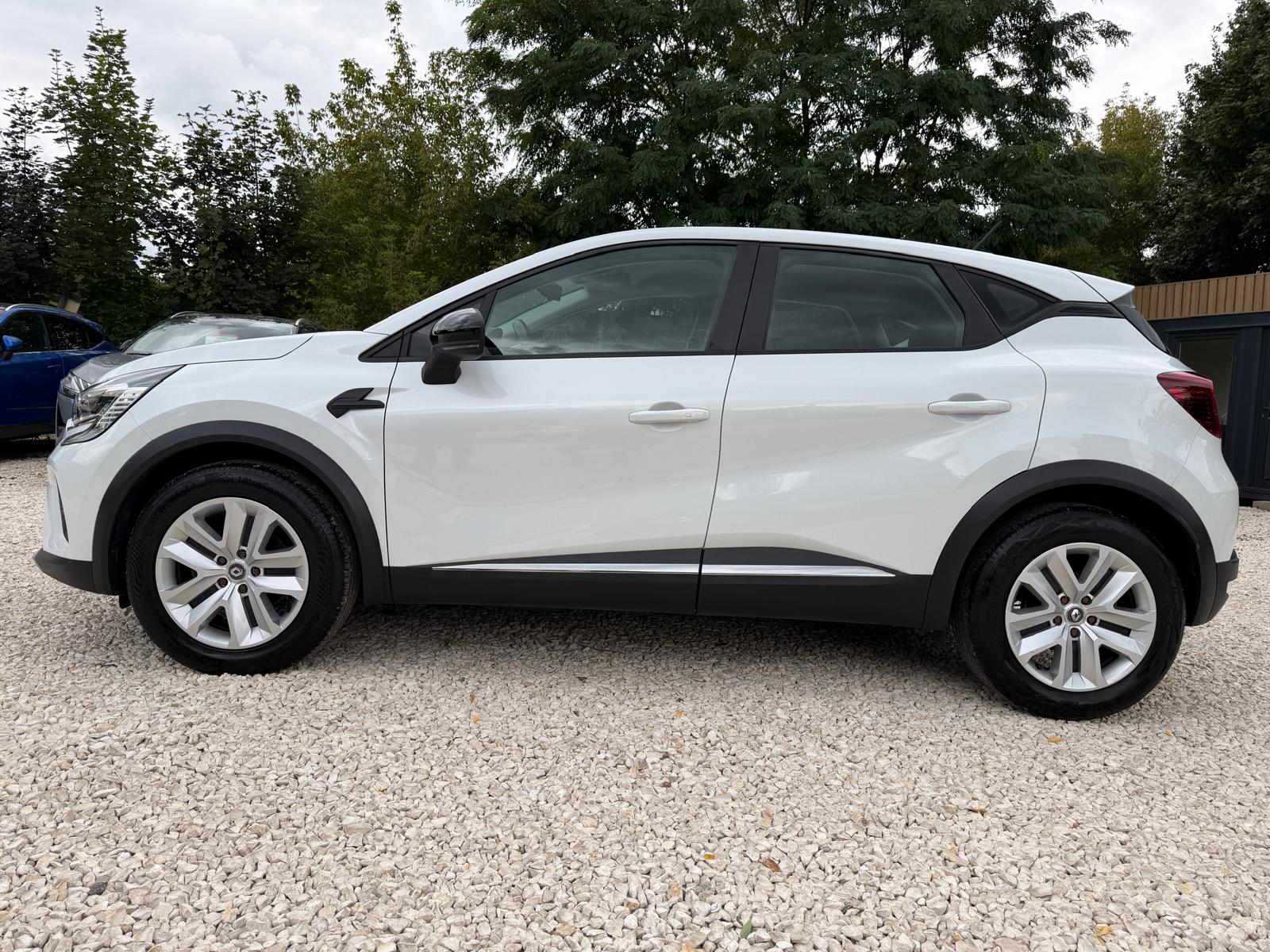 Renault Captur Intense 2020 - wnętrze