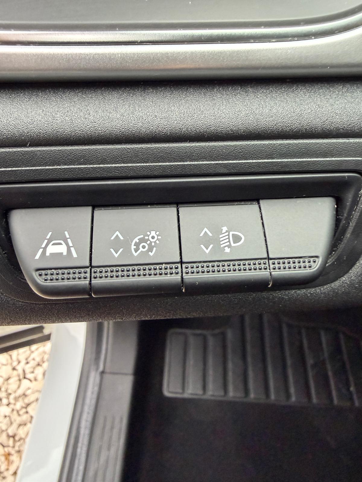 Renault Captur Intense 2020 - detal 17