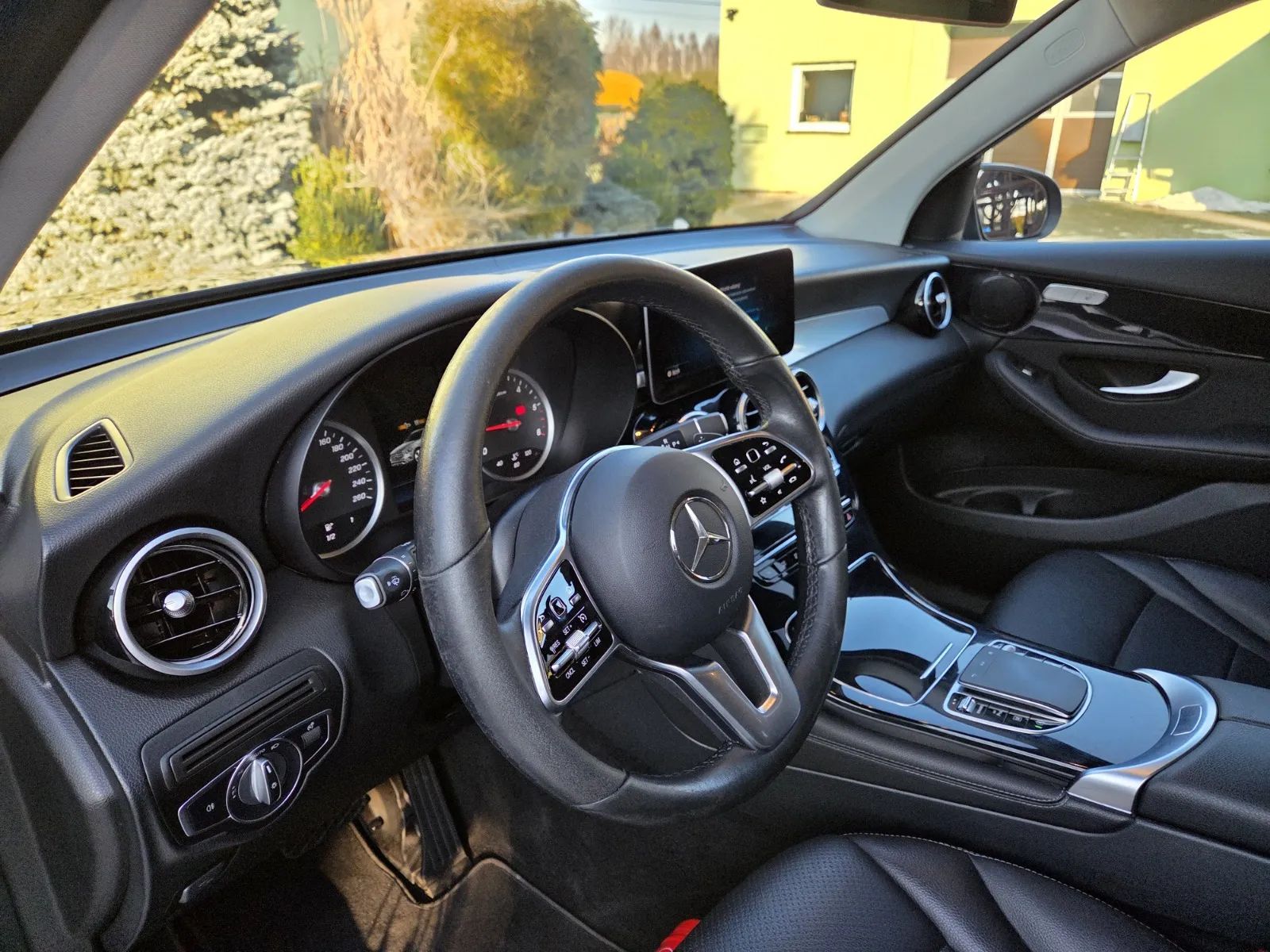 Mercedes Glc 220 D 2020 - detal 19