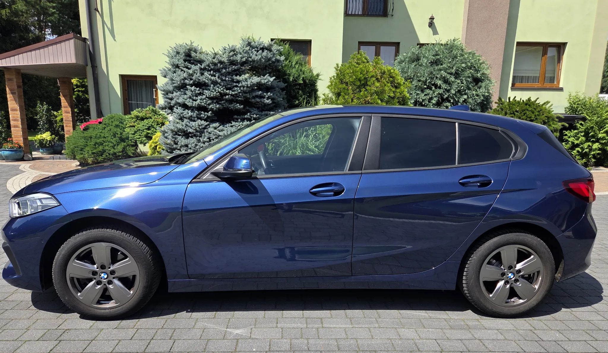 BMW Seria 1 118i Gpf Advantage 2023 - wnętrze