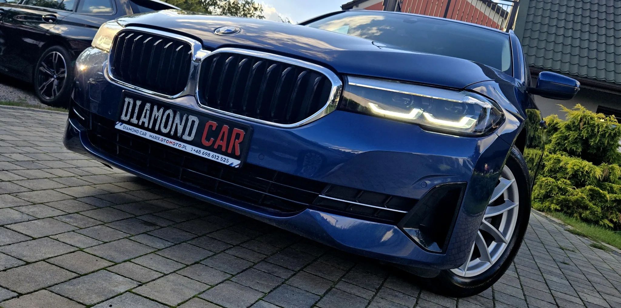 BMW Seria 5 520d Luxury Line 2022 - przód/bok