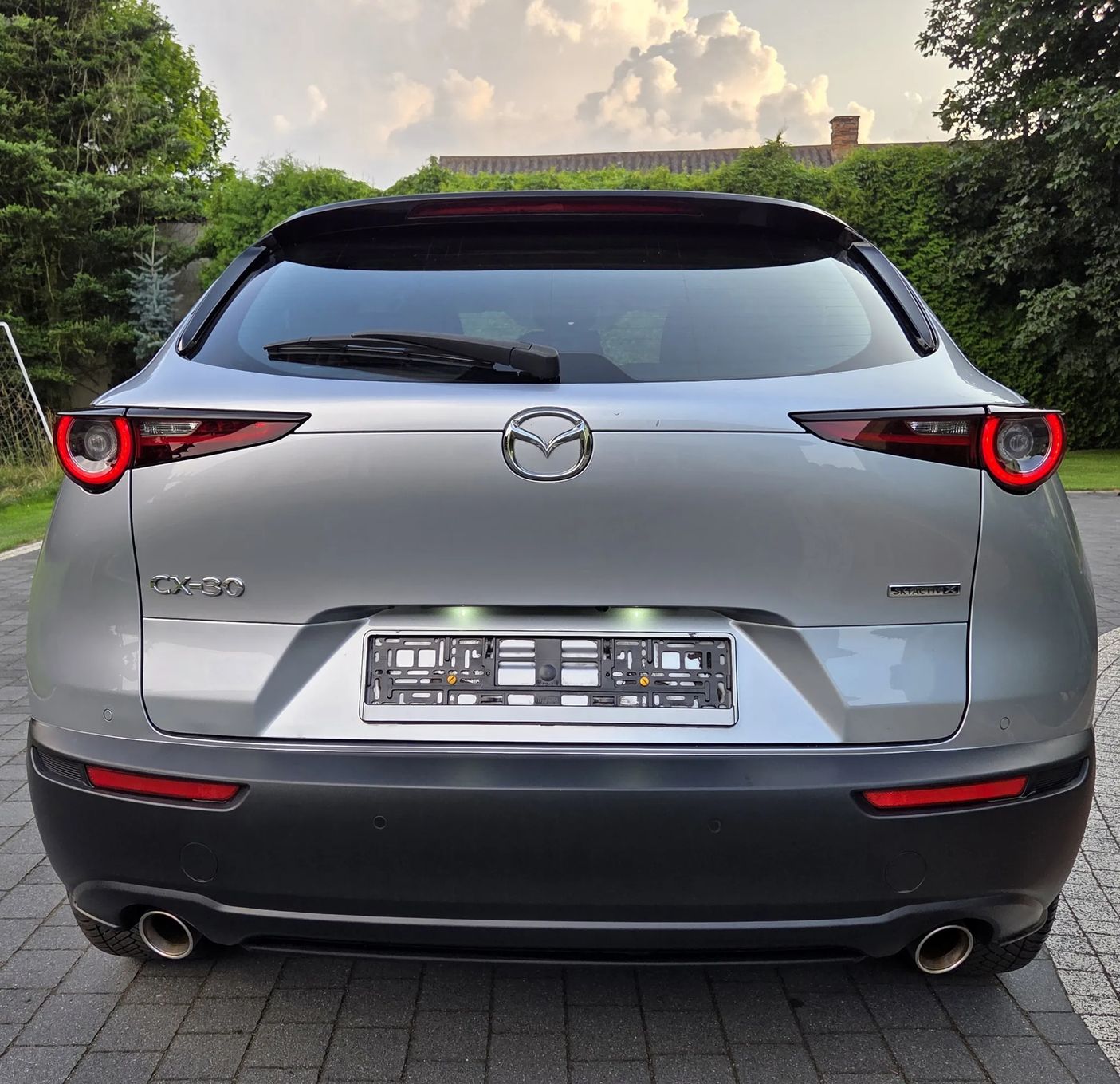 Tesla Cx 30 X 2 0 M Hybrid 2021 - bagażnik