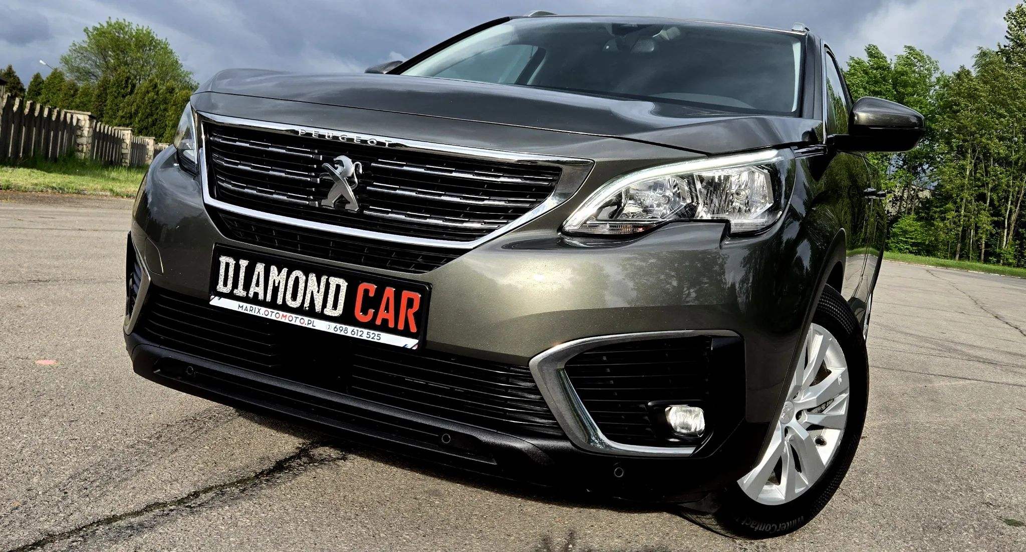 Peugeot 5008 1 5 Bluehdi Active S S Eat8 2019 - przód/bok