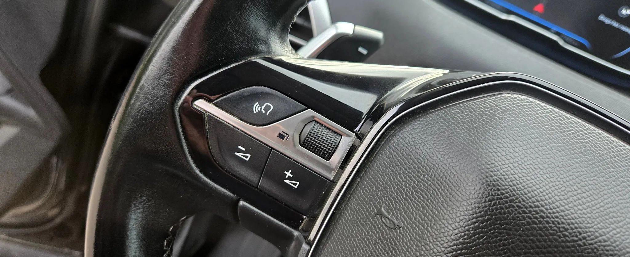 Peugeot 5008 1 5 Bluehdi Active S S Eat8 2019 - detal 23