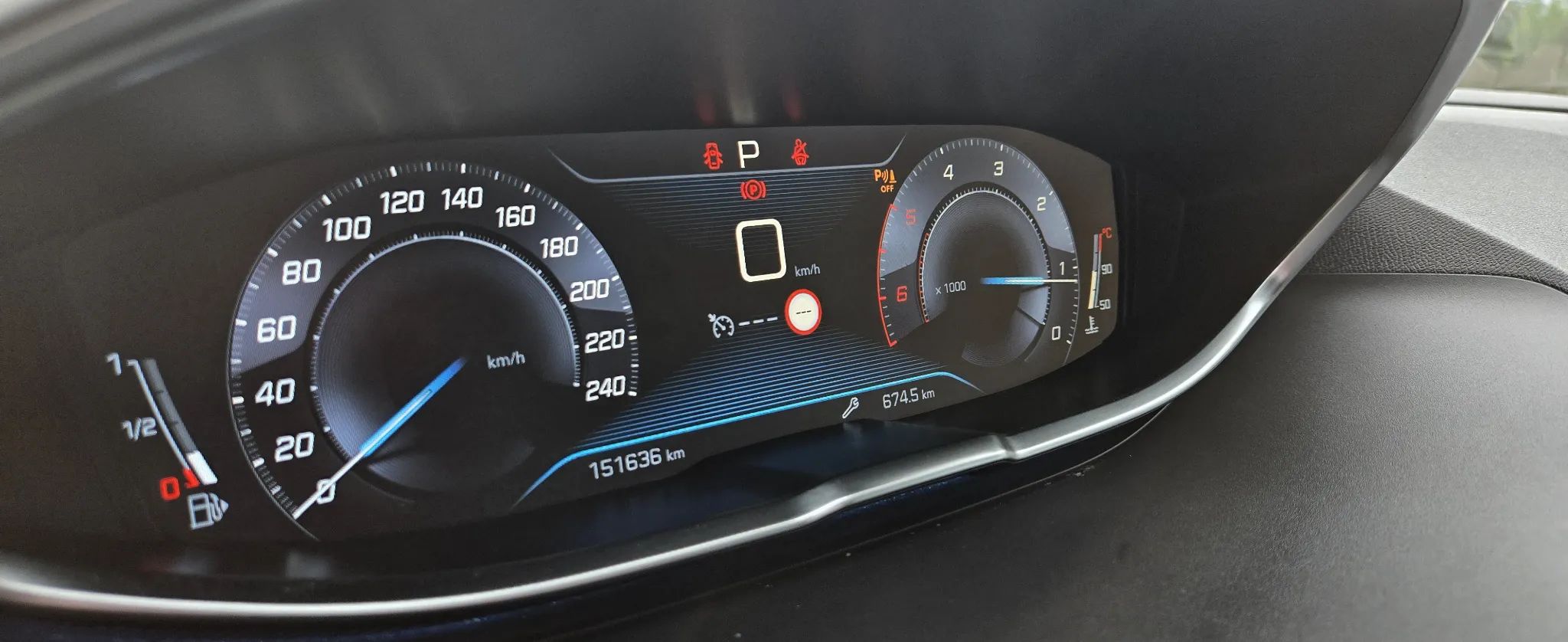 Peugeot 5008 1 5 Bluehdi Active S S Eat8 2019 - detal 25