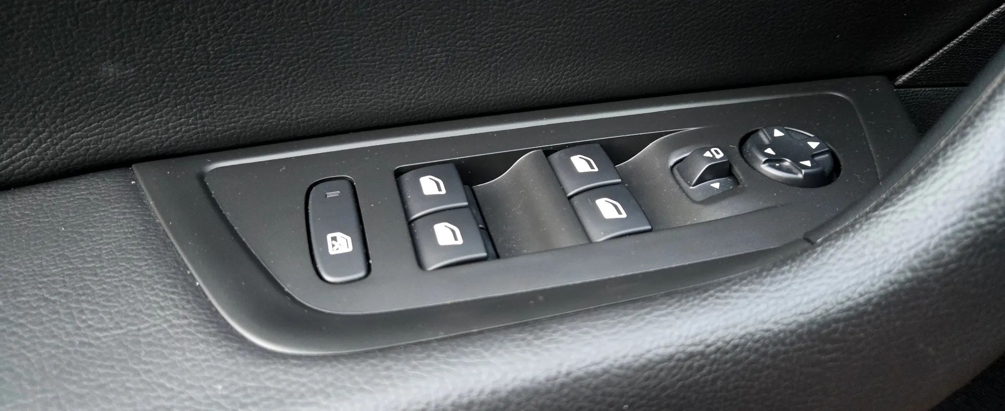 Peugeot 508 320d M Sport 2020 - detal 29