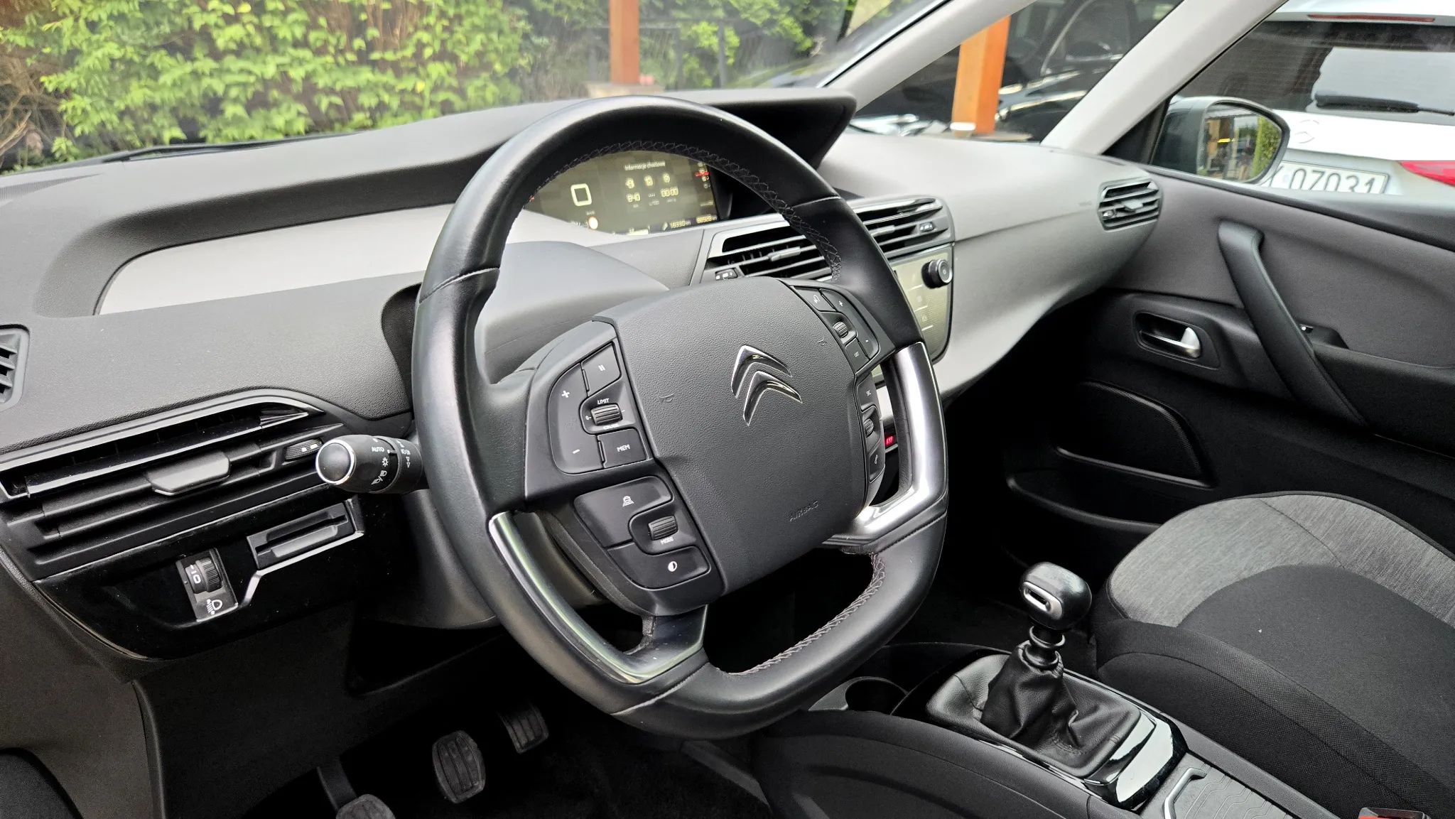 Citroen Spacetourer 320d M Sport 2021 - detal 22