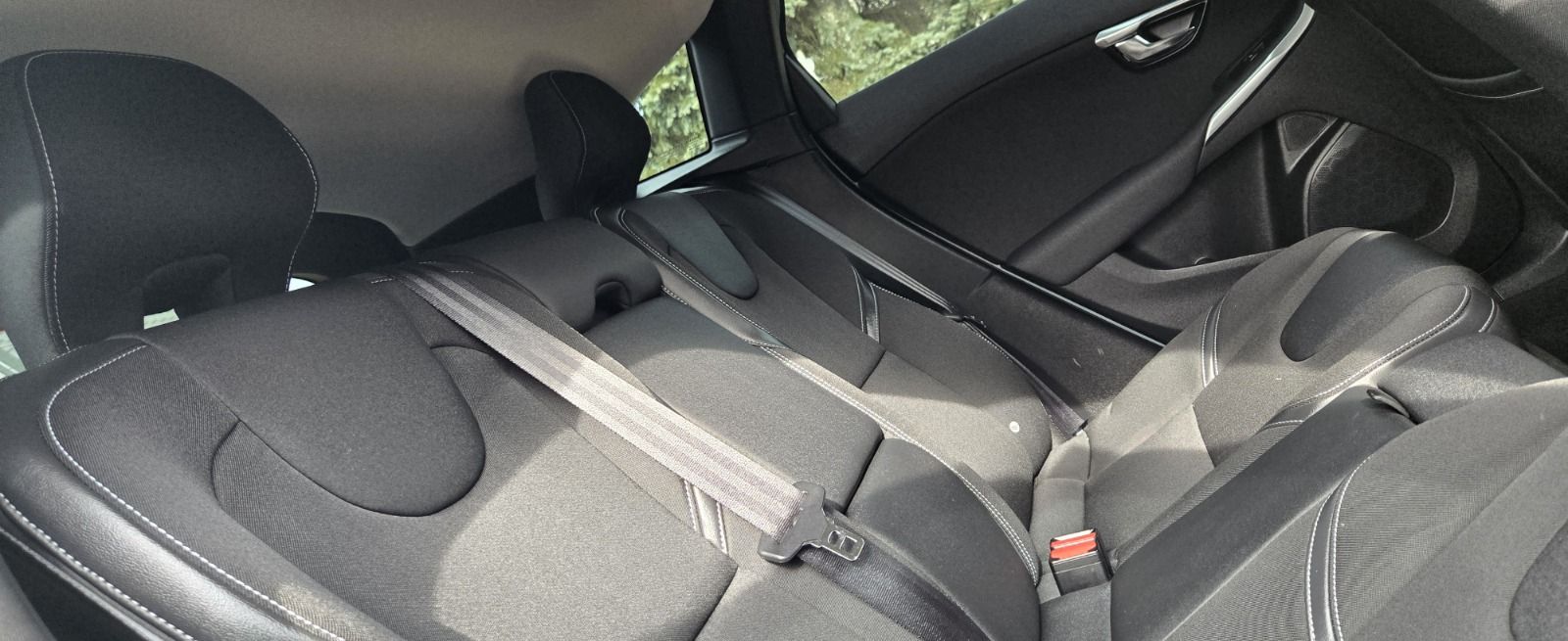 Volvo V40 D2 Geartronic Momentum 2018 - detal 16
