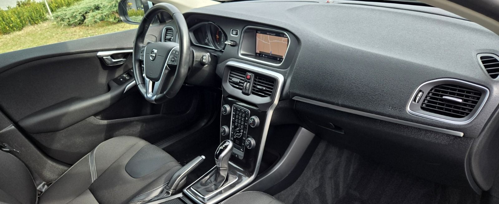 Volvo V40 D2 Geartronic Momentum 2018 - detal 18