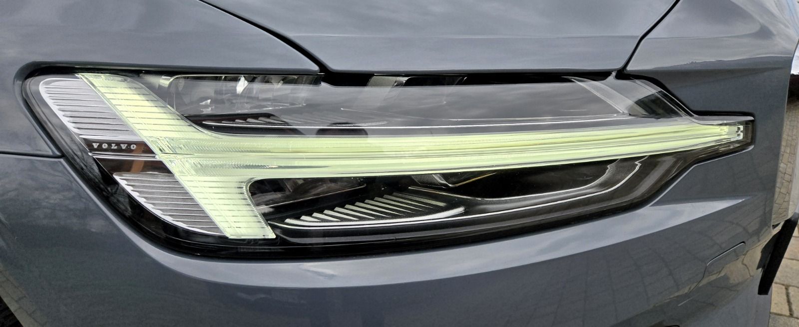 Volvo V60 B3 B Geartronic Momentum Pro 2022 - deska