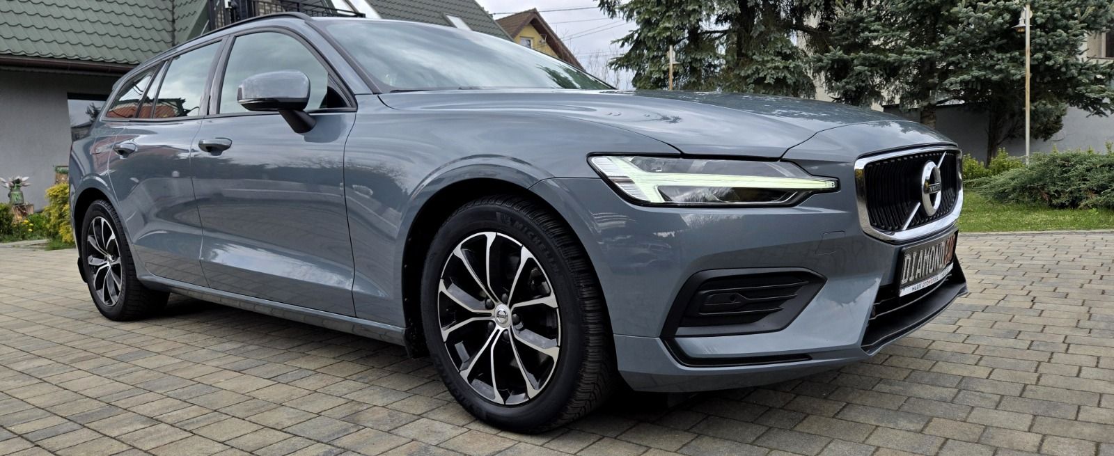 Volvo V60 B3 B Geartronic Momentum Pro 2022 - bagażnik