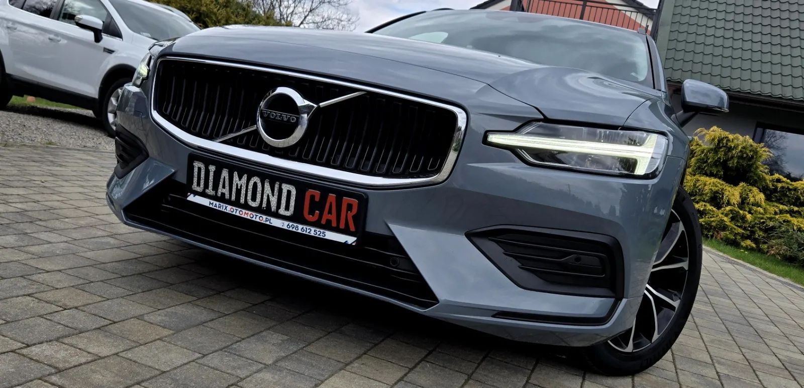 Volvo V60 B3 B Geartronic Momentum Pro 2022 - detal 12