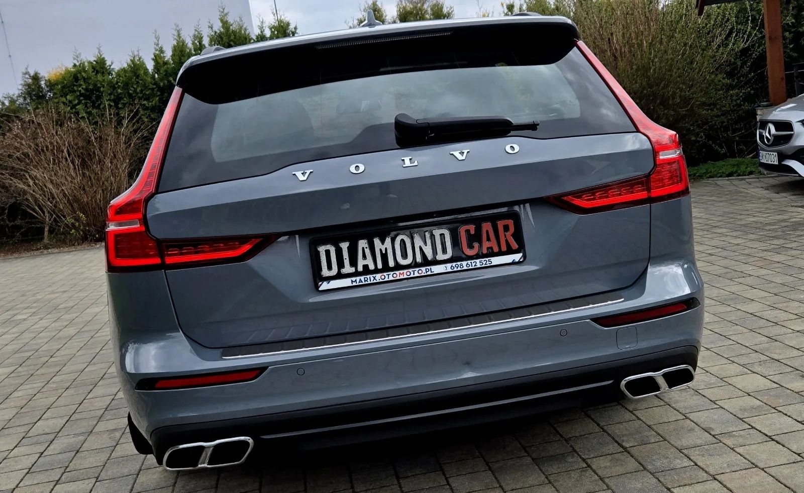 Volvo V60 B3 B Geartronic Momentum Pro 2022 - detal 14