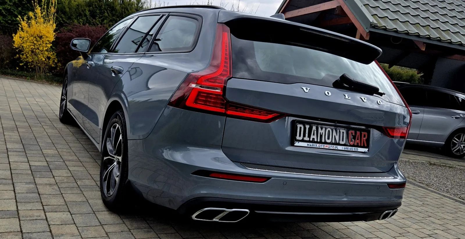 Volvo V60 B3 B Geartronic Momentum Pro 2022 - detal 16
