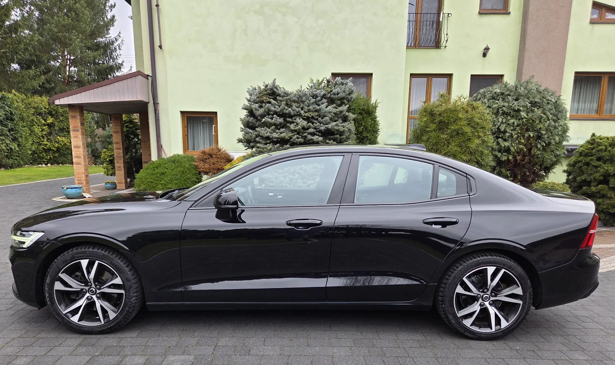 Volvo S60 B4 B Inscription 2023 - silnik