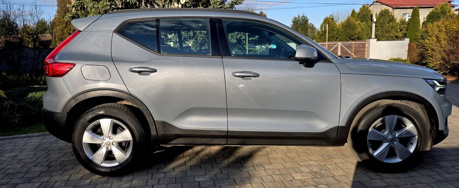 Volvo Xc 40 T3 Momentum Pro 2019 - bagażnik