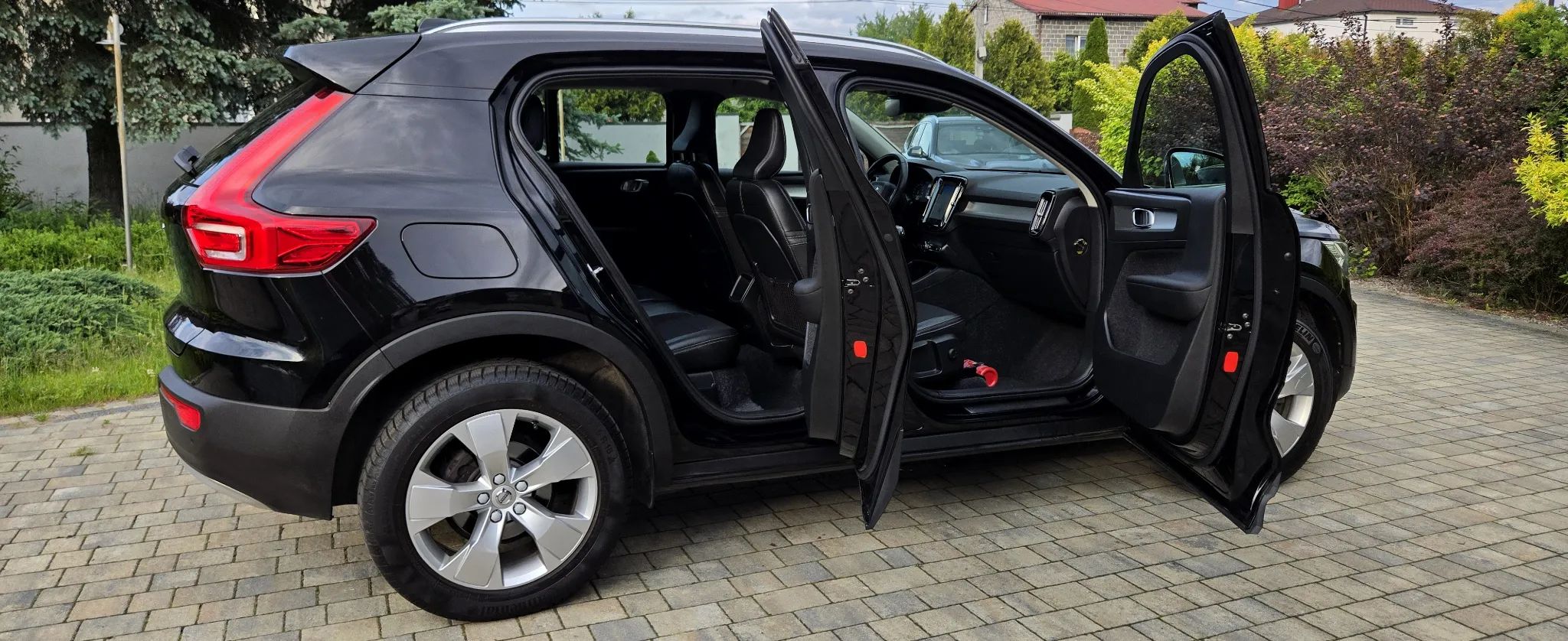 Volvo Xc 40 D3 Momentum Pro 2020 - dach