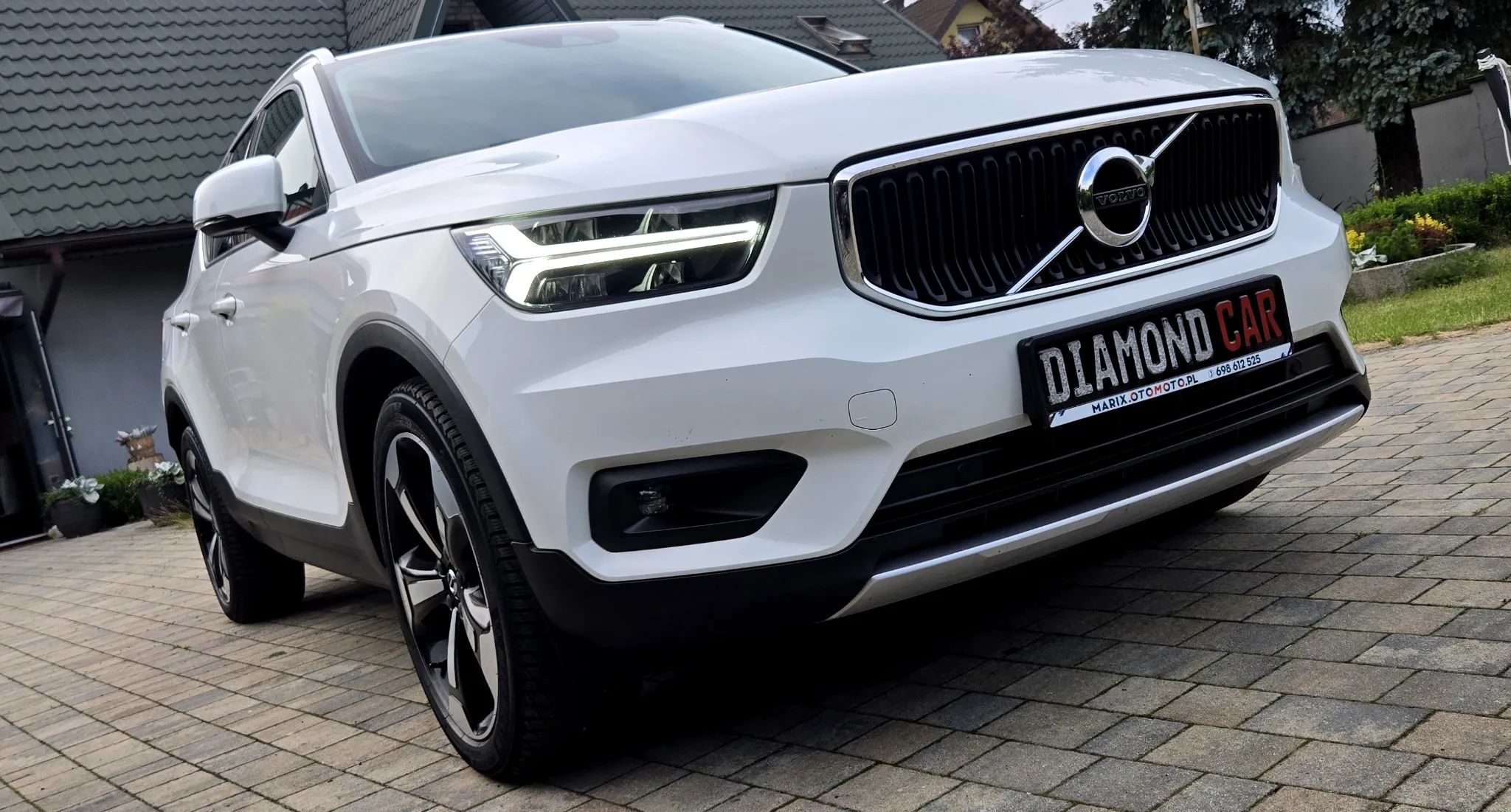 Volvo Xc 40 T3 Momentum Pro 2021 - bagażnik