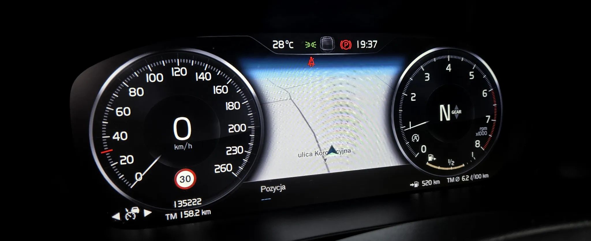 Volvo Xc 40 T3 Momentum Pro 2021 - detal 25