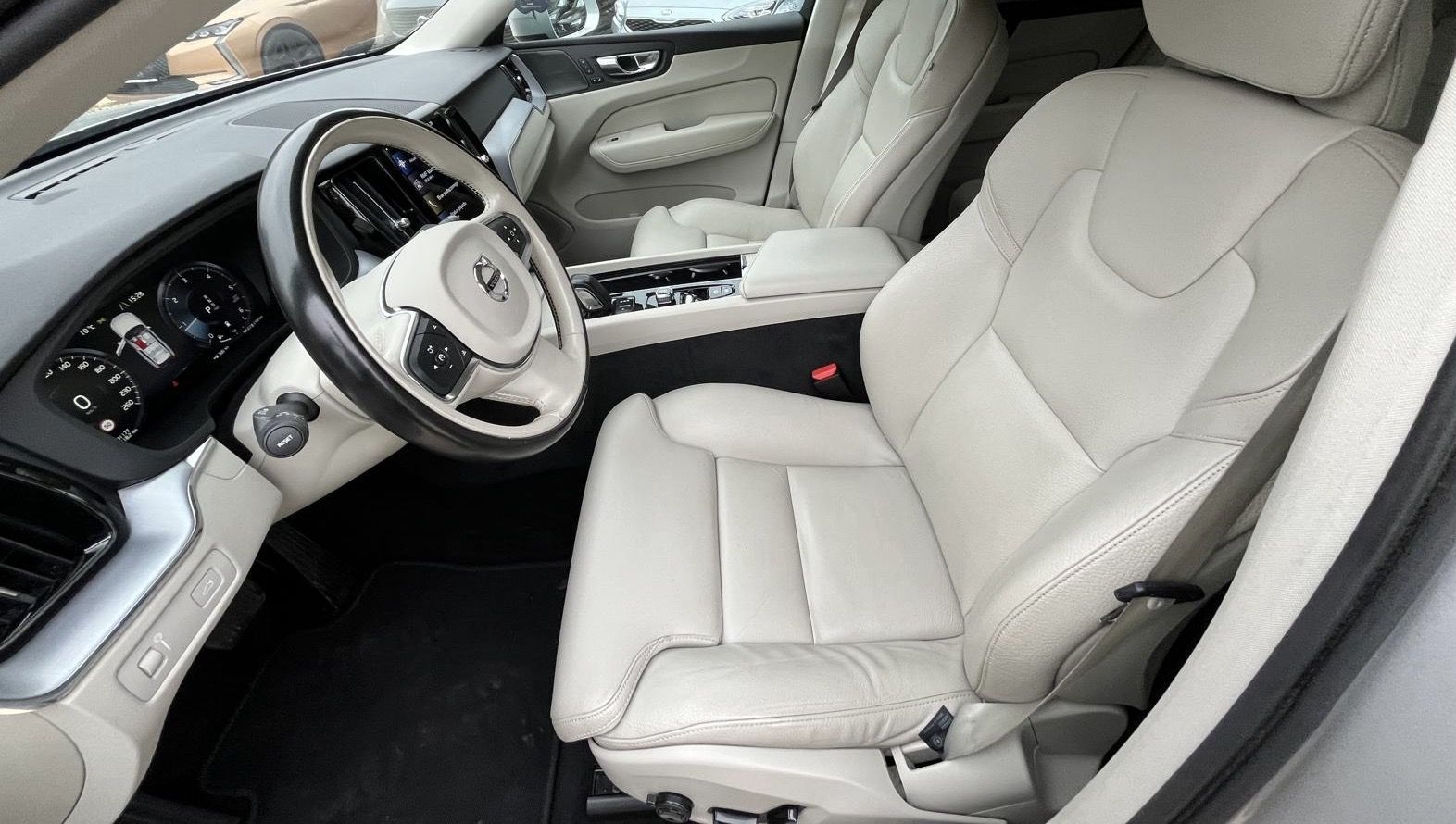 Volvo Xc 60 B4 D Awd Geartronic Momentum Pro 2020 - detal 23