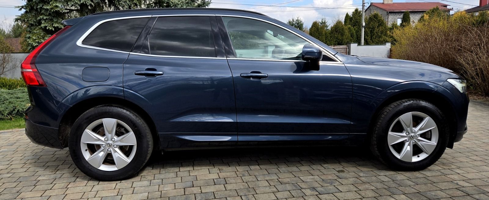 Volvo Xc 60 B4 D Ultimate Dark 2022 - bagażnik