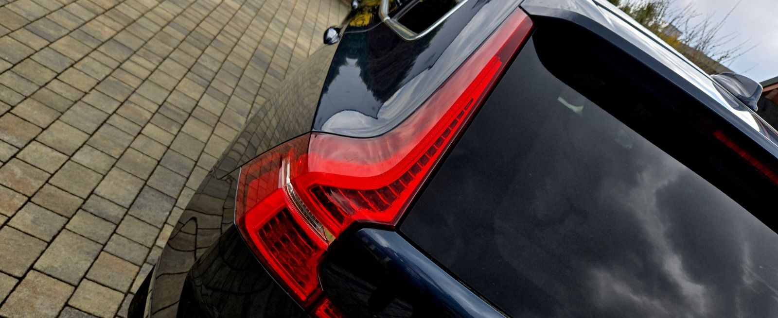 Volvo Xc 60 B4 D Ultimate Dark 2022 - detal 13